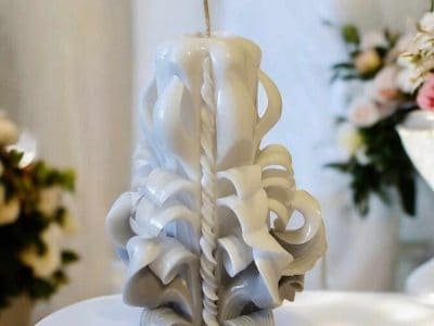 Hand-carved candle 13cm