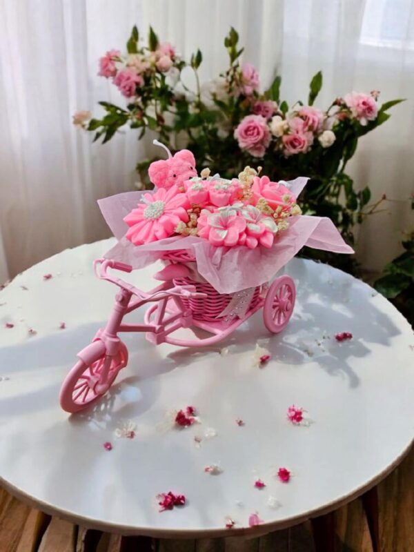 Pink bike - Image 2